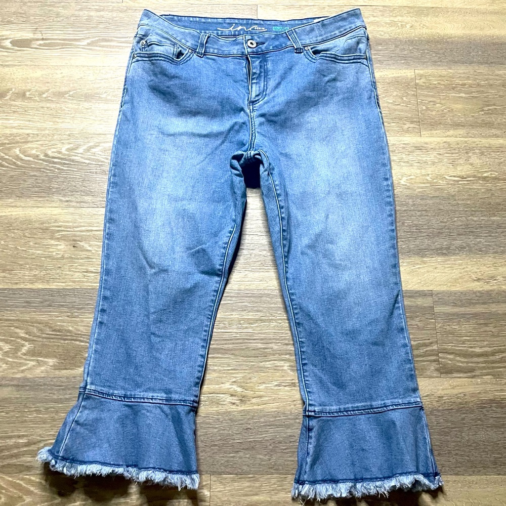 INC Denim Skinny Leg flare crop jeans size 14